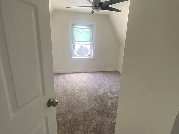 5th image of 248 N Willow Ave