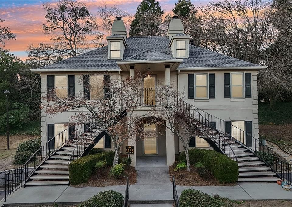 1st image of 3 Plantation Dr NE #B