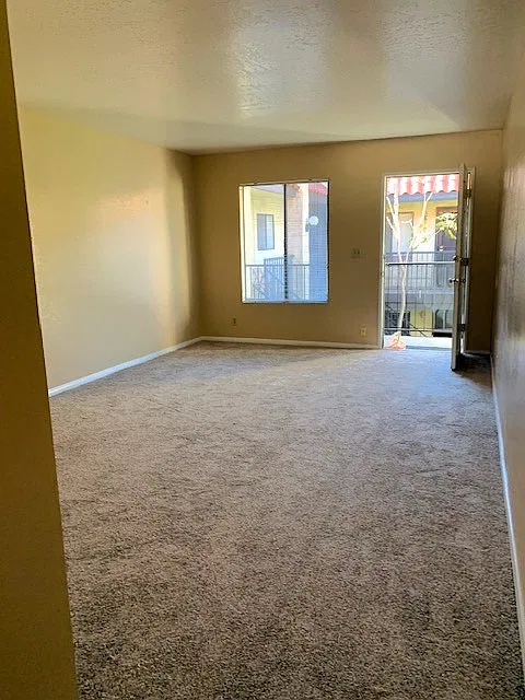 Spacious living room with plenty of space for relaxing.