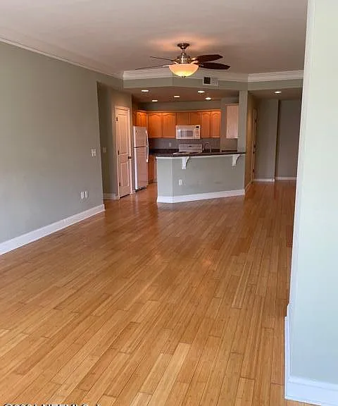 400 E Bay St #202 — Photo 16