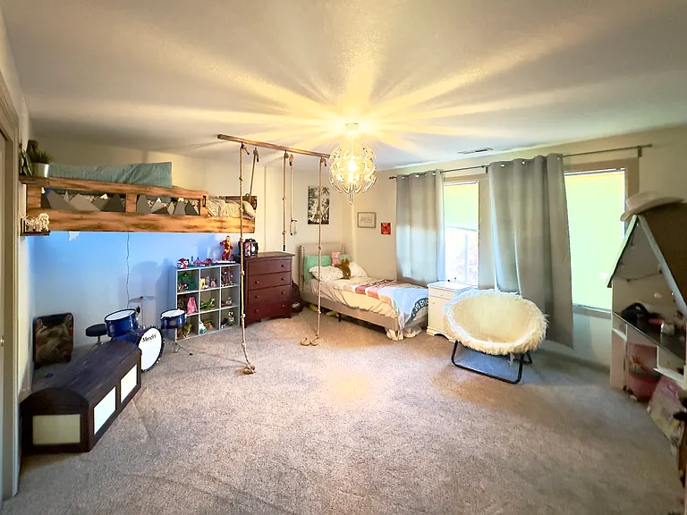 1512 N Jefferson St — Photo 12