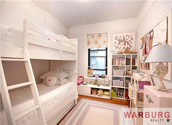 Sold by Warburg | media 2