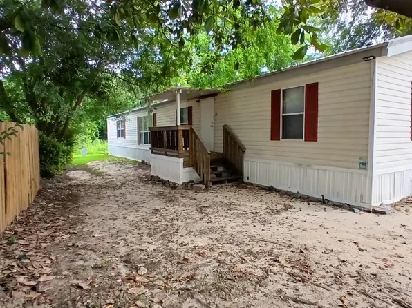 313 Lee St, Hahira, GA 31632