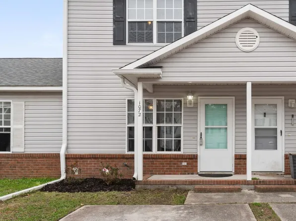 1072 W Pueblo Dr, Jacksonville, NC 28546