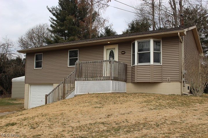 1st image of 304 Woodview Cir
