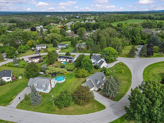 4th image of 22 Ashton Drive