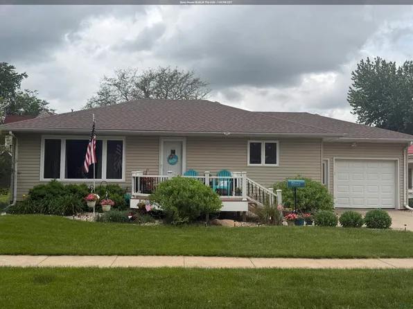 331 S 4th St, Akron, IA 51001