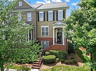 913 Lyndley Dr, Fort Mill, SC 29708