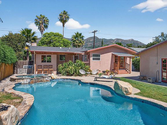 3rd image of 1054 Fairview Rd