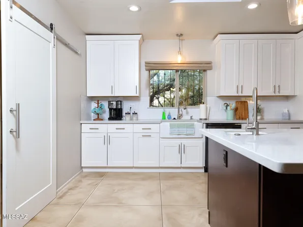 9315 E Paseo Tierra Verde, Tucson, AZ 85749