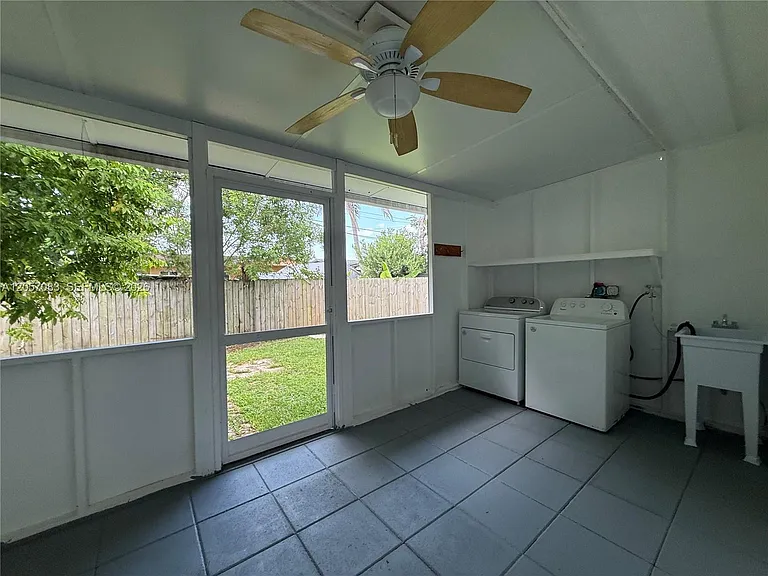 7550 NW 2nd Ter #7750 — Photo 15