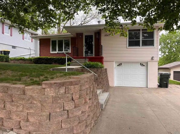 2313 S Clinton St, Sioux City, IA 51106