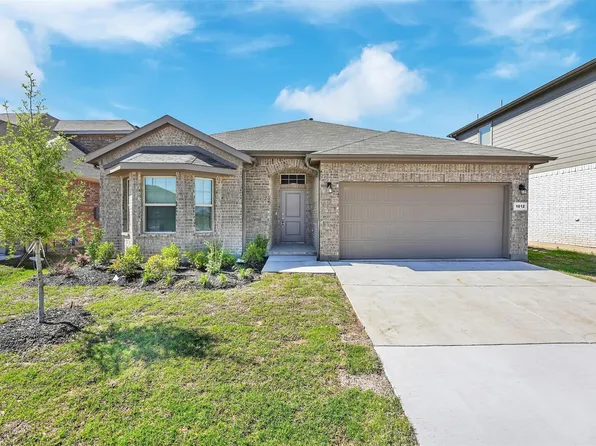 1012 Southwark Dr, Justin, TX 76247