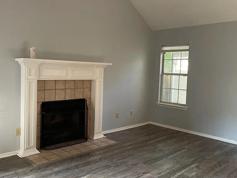 5543 Tiki Ln — Photo 2