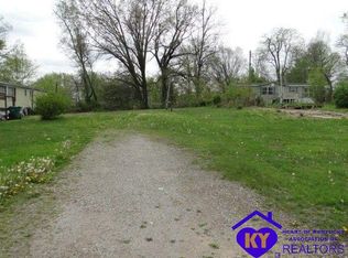 412 Southland Dr, Radcliff, KY 40160
