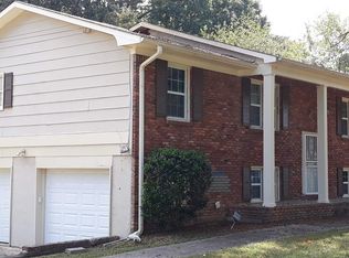 6236 Thornhedge Dr, Riverdale, GA