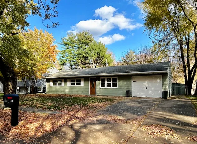 1116 Centennial Dr photo 1