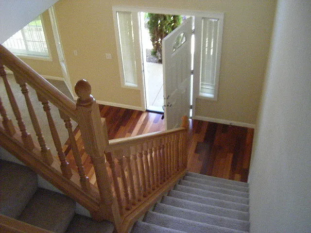 Luxury 4-Bedroom Home with Custom Finishes Near Vancouver Mall — Photo 3