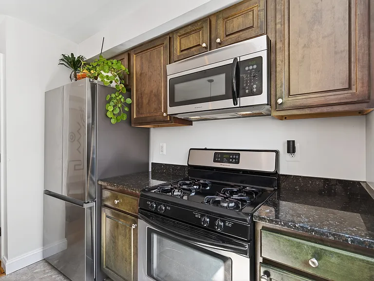 804 Taylor St NW #305 — Photo 6