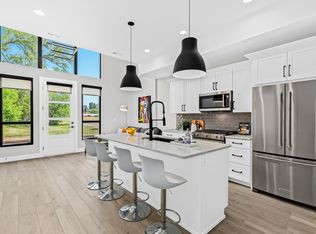 460 W Tienken Rd #460, Rochester, MI 48306