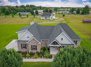 92 Hickory Grove Dr, Morrison, TN 37357