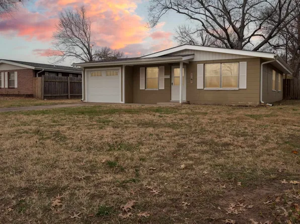 1508 Ann St, Winfield, KS 67156