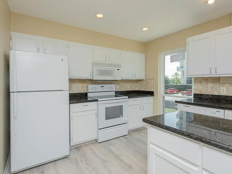 13 Mariner Village Dr — Photo 24