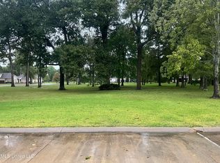 1 Colony Trl, Vidalia, LA 71373