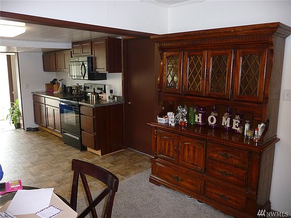 New kitchen 2016- all appliances are new and stay