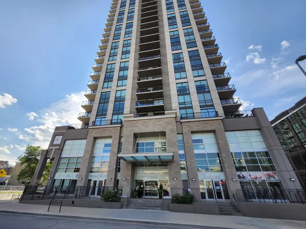 1111 10th St SW #1102, Calgary, AB T2R 1E3