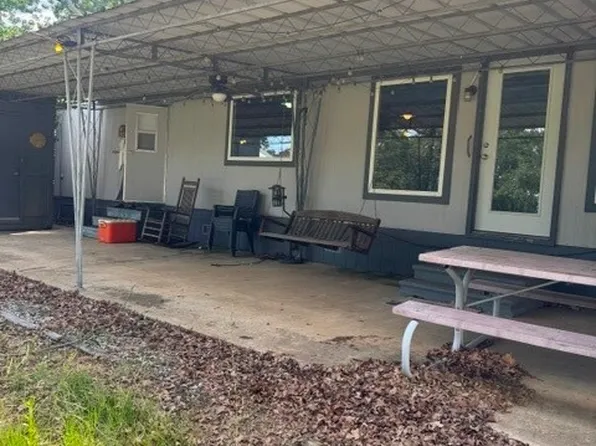 9058 Rosewood Cir E, Kingston, OK 73439