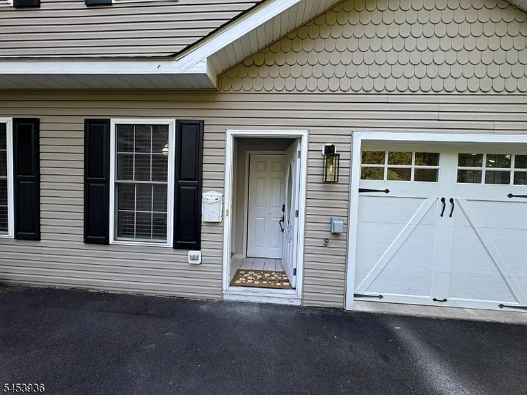 32 Woodland Dr — Photo 6