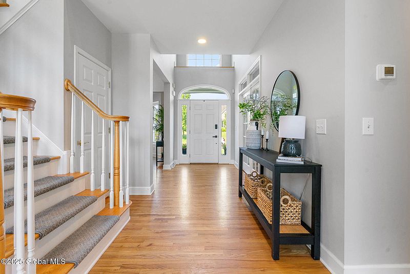 5th image of 11 Fairview Lane