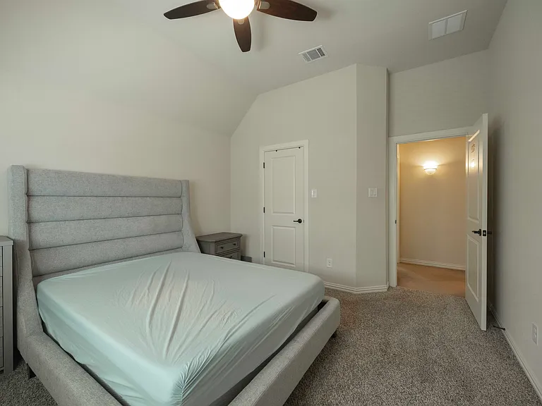 12824 Flatiron Trl — Photo 42