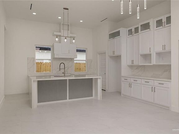 5th image of 2901 Rosalia Cir