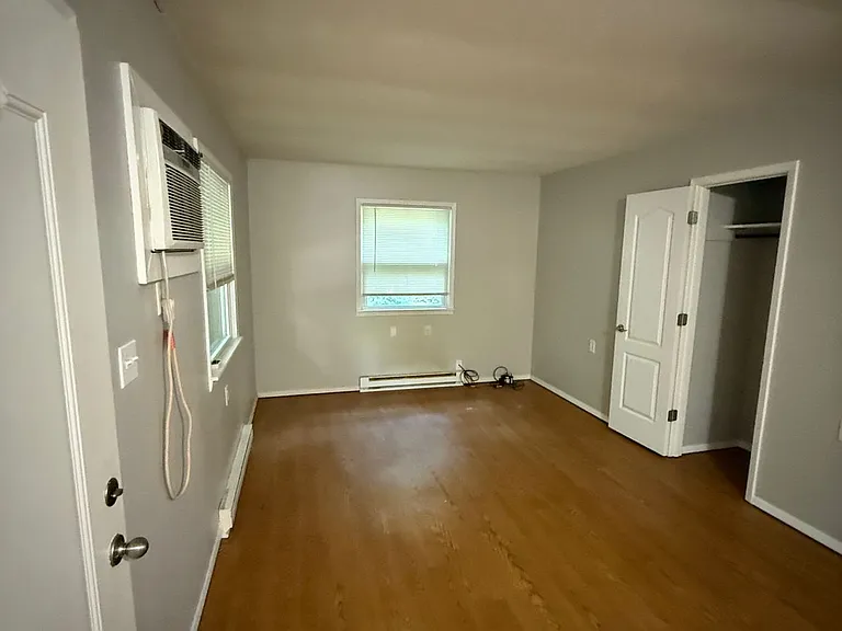 23053 Main St #14 — Photo 2
