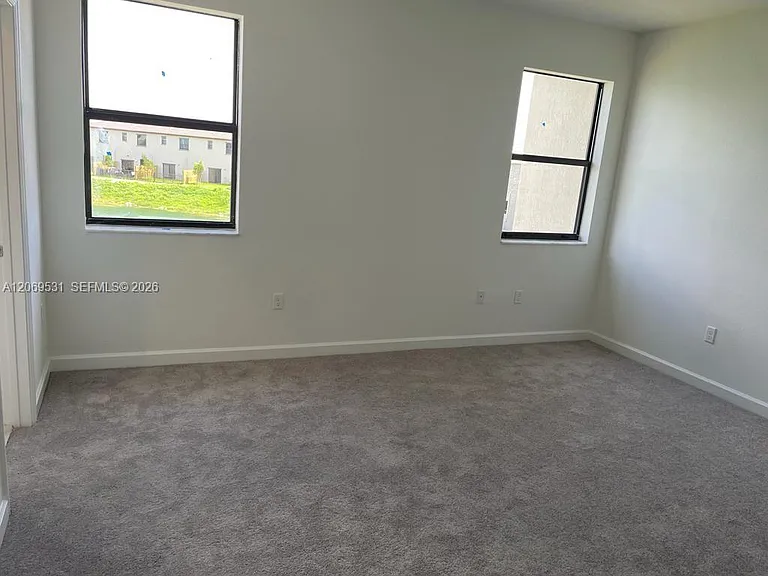 10007 SW 231st Ln — Photo 12