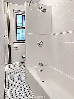 Rented by City Connections Realty | media 16