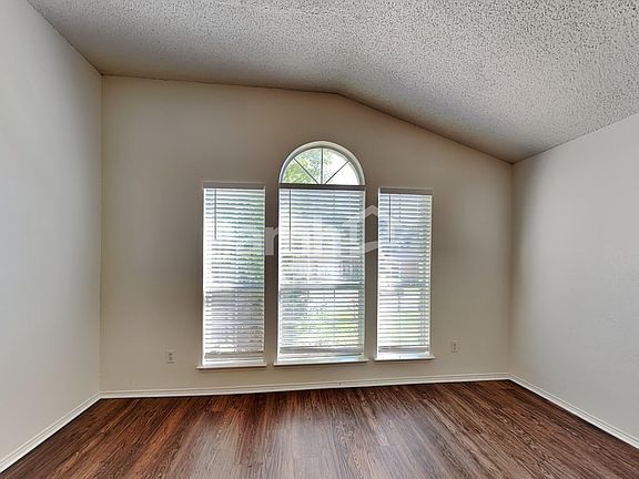 5th image of 5713 Stone Meadow Ln