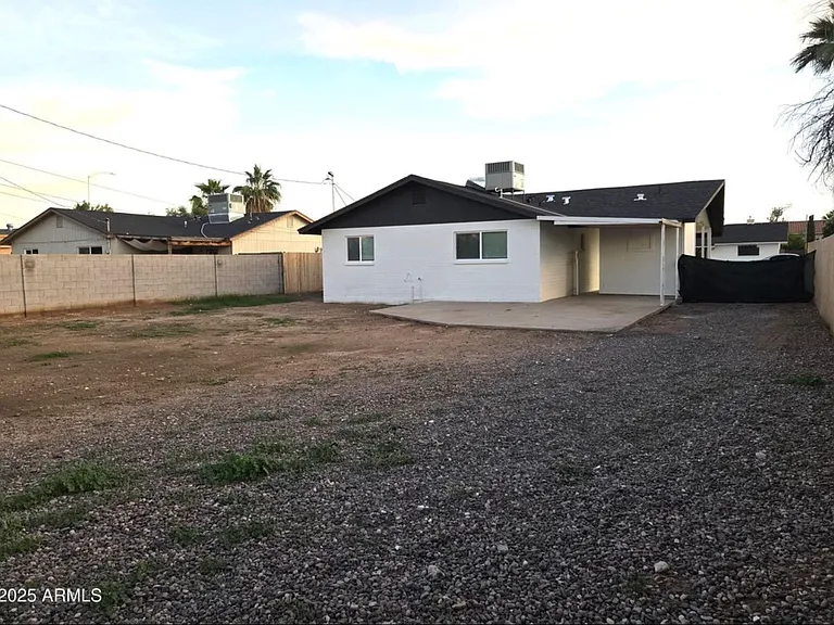 444 E 10th Ave — Photo 9