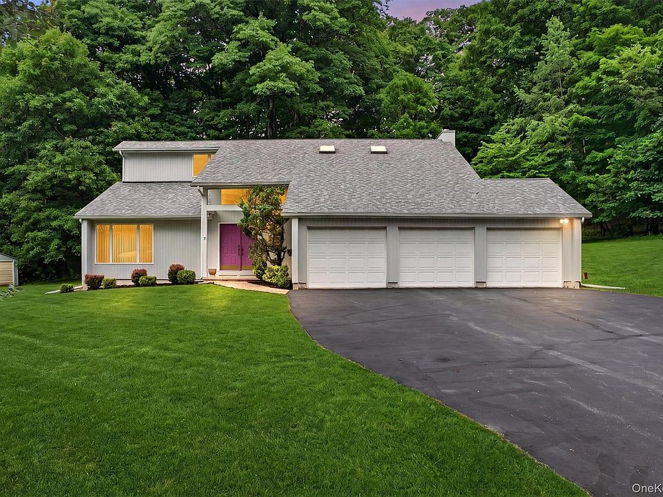 1st image of 7 Indian Hill Road