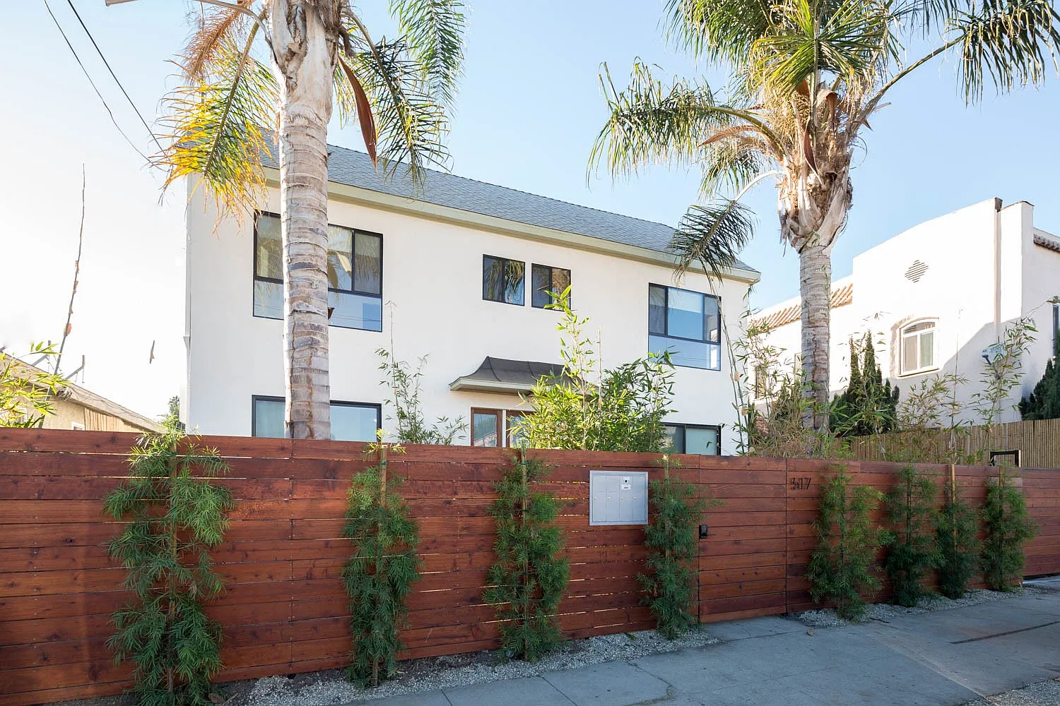 3 bed, 950 sqft, $3,645 — Photo 4