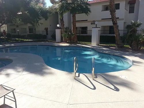 6647 W Tropicana Ave #102 Photo 1