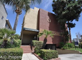 4414 Woodman Ave #17313353, Sherman Oaks, CA 91423