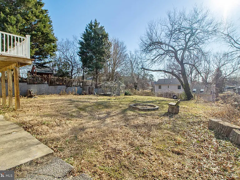 25 Birch Ave — Photo 4