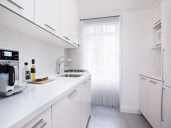 4th image of 240 Central Park S APT 18M
