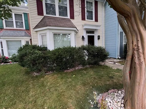 204 Arabian Cir, Yorktown, VA 23693