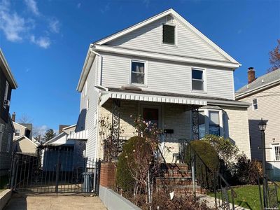 104 Arlington Street, Mineola, NY, 11501