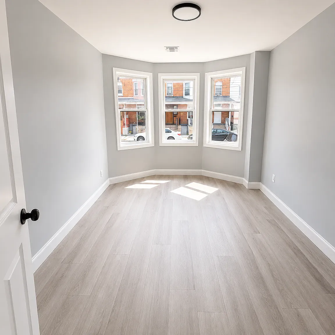 4 bed, 1200 sqft, $2,549 — Photo 3