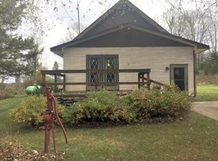 6664 N Erickson Rd, Foster City, MI 49834